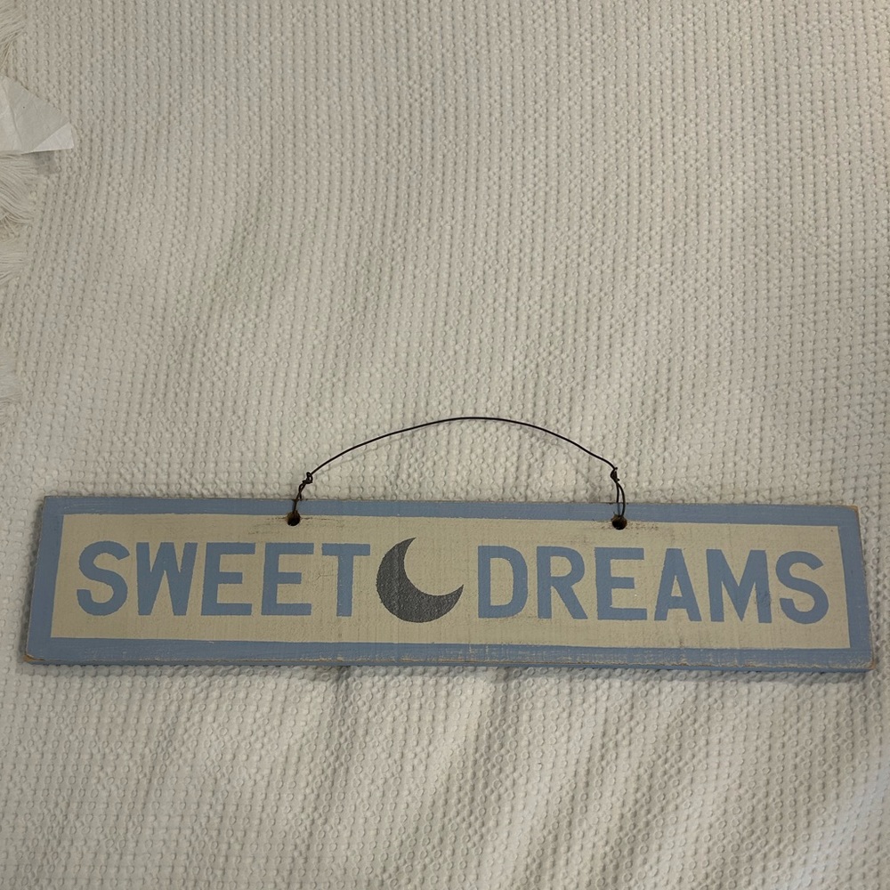 Dormify Hanging Room Sign